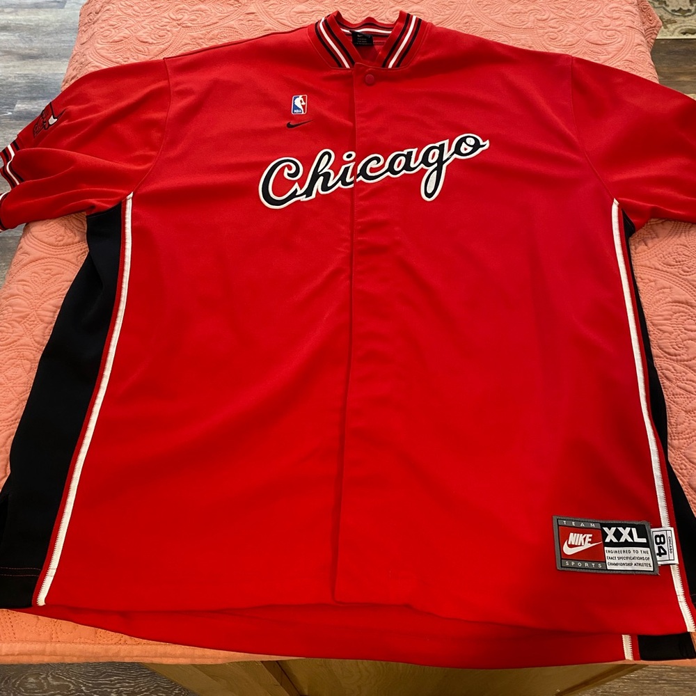 Bulls 84 warmup